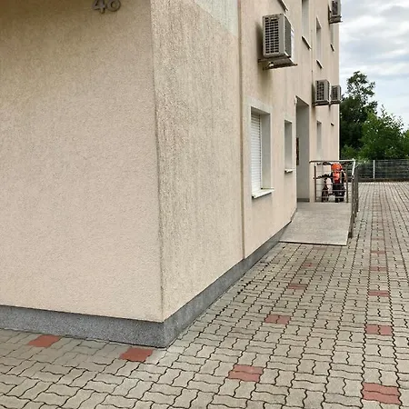 Cozy Varos Appartement